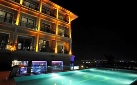 โรงแรมเซลิก พาเลซ คอนเวนชั่น เซ็นเตอร์ เทอร์มอล สปา